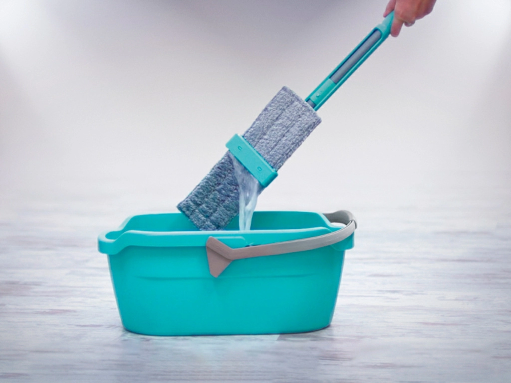 Швабра с отжимом Hausmann HM-62NA