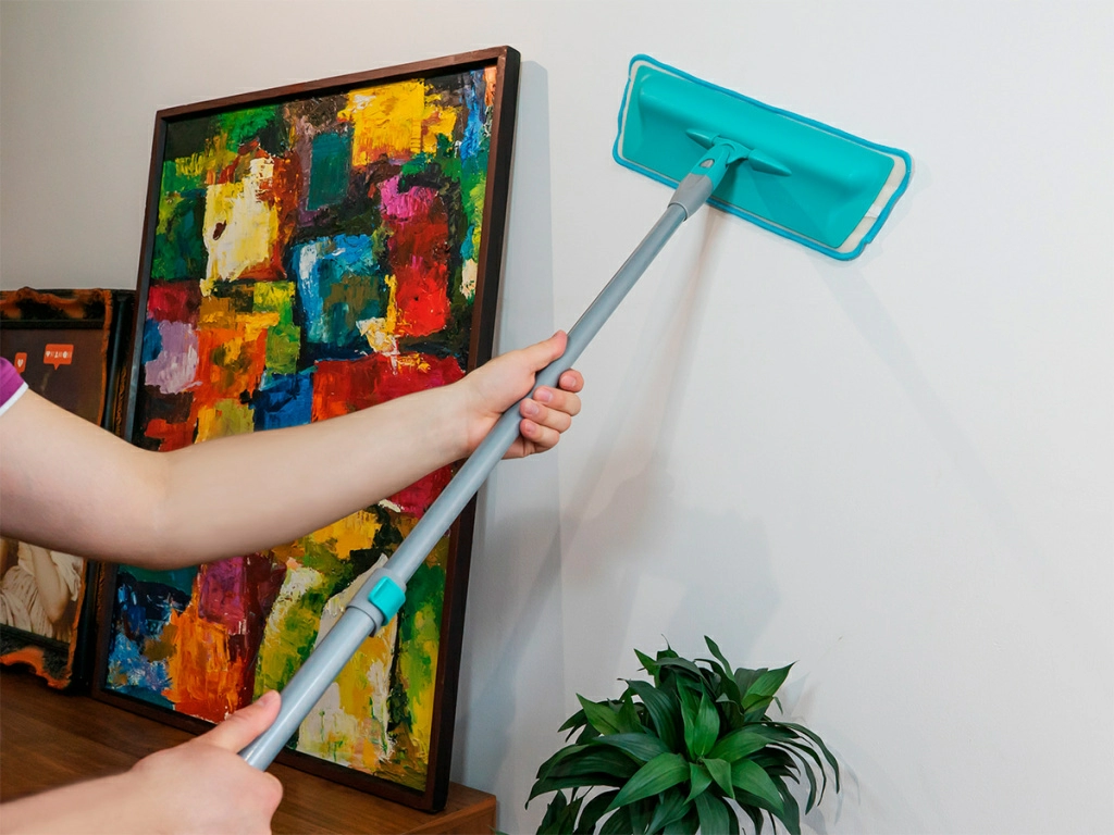 Как правильно мыть стены в квартире