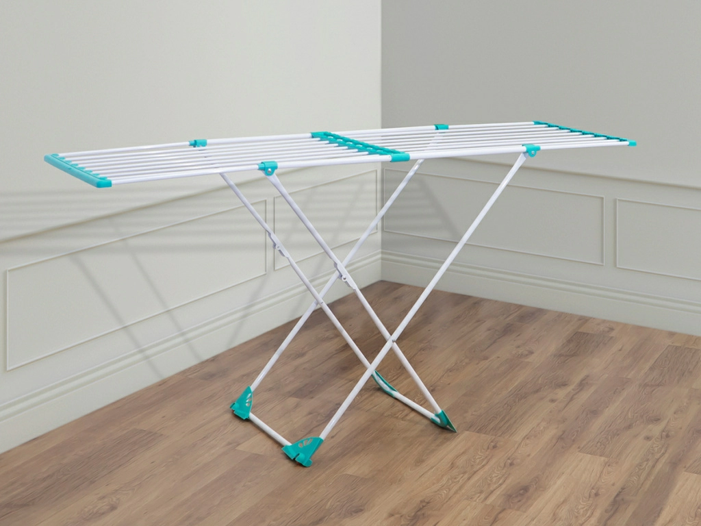 Компактная, но вместительная напольная сушилка Hausmann Aura Deluxe с толстыми прутьями