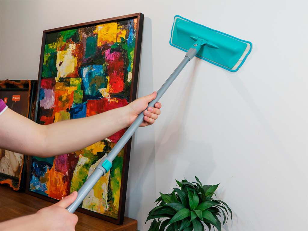 Как правильно мыть стены в квартире