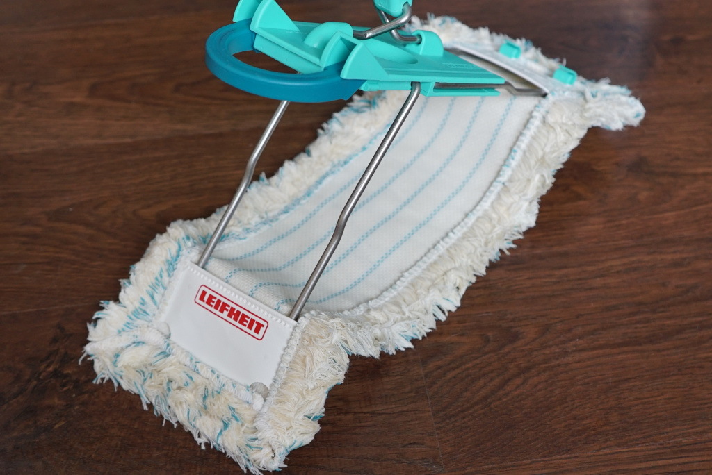 Leifheit Profi процесс надевания насадки