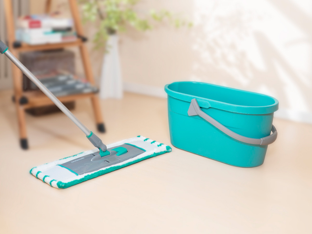 Швабра c широким флаундером Hausmann HM-1760