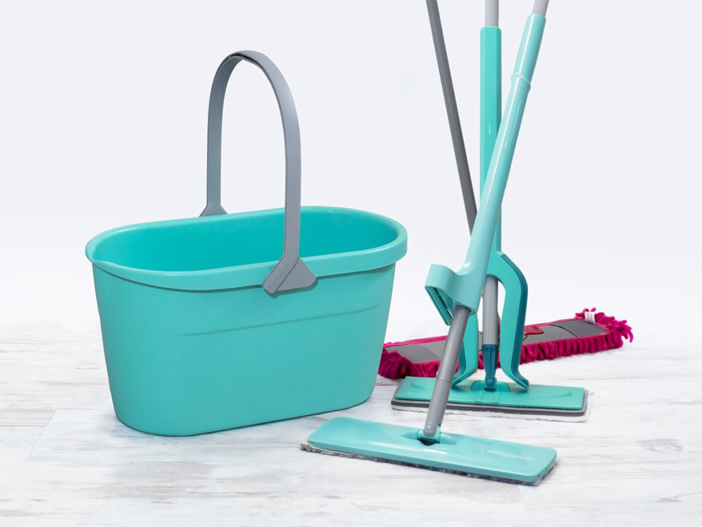 Ведро для мытья пола 15 л Hausmann hm-1096-1, будет эффективным при тщательной уборке во время аллергии, благодаря большому объему.