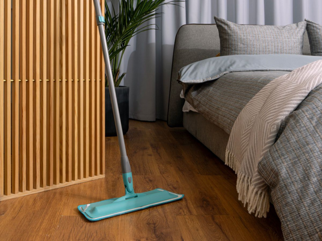 Швабра Хаусманн с мопом на липучке, арт. HM-46